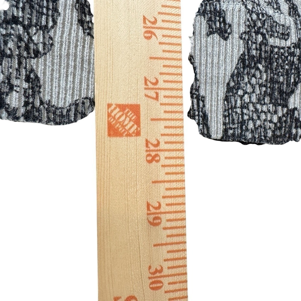 Lane Bryant Sweater Womens 22/24 Gray Black Floral Lace Print V-Neck‎ Pullover - Picture 5 of 6
